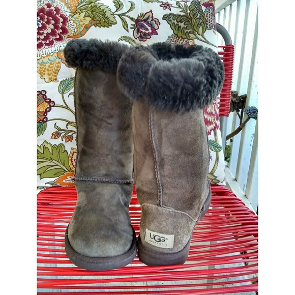 UGG AUSTRALIA CLASSIC TALL 5815 SHEEPSKIN BOOTS - Picture 2 of 6